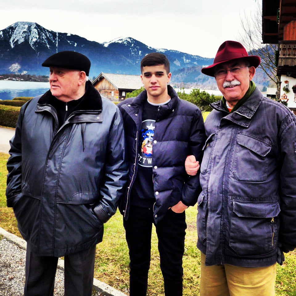 Giulietto con Gorbachev e Lorenzo - Germania, 2013