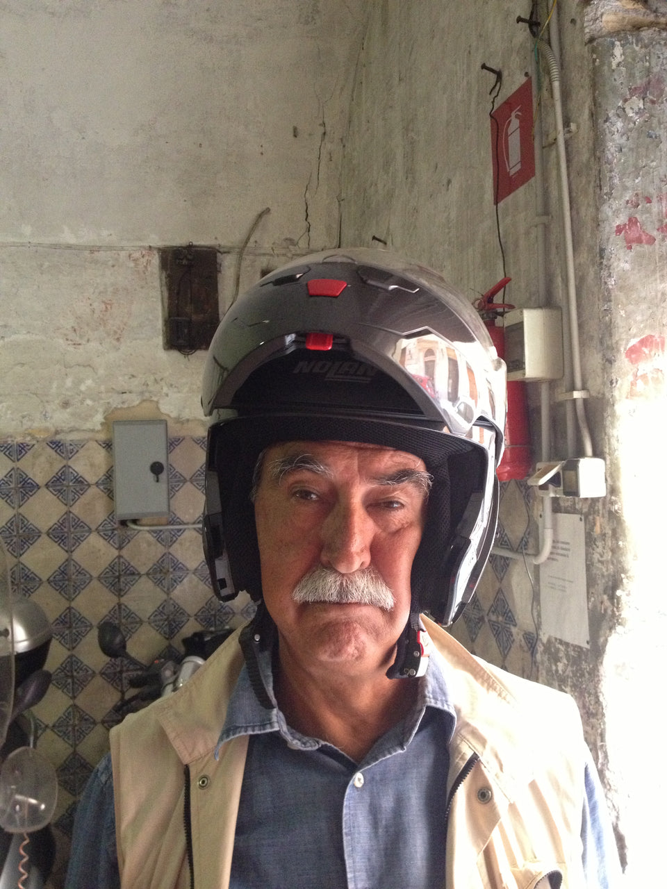 Giulietto con il casco - Roma, 2013