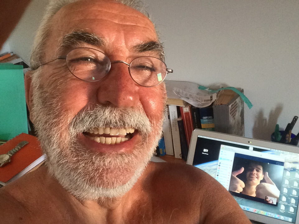 Giulietto con la barba in videochiamata con Lorenzo - Antiparos, 2015