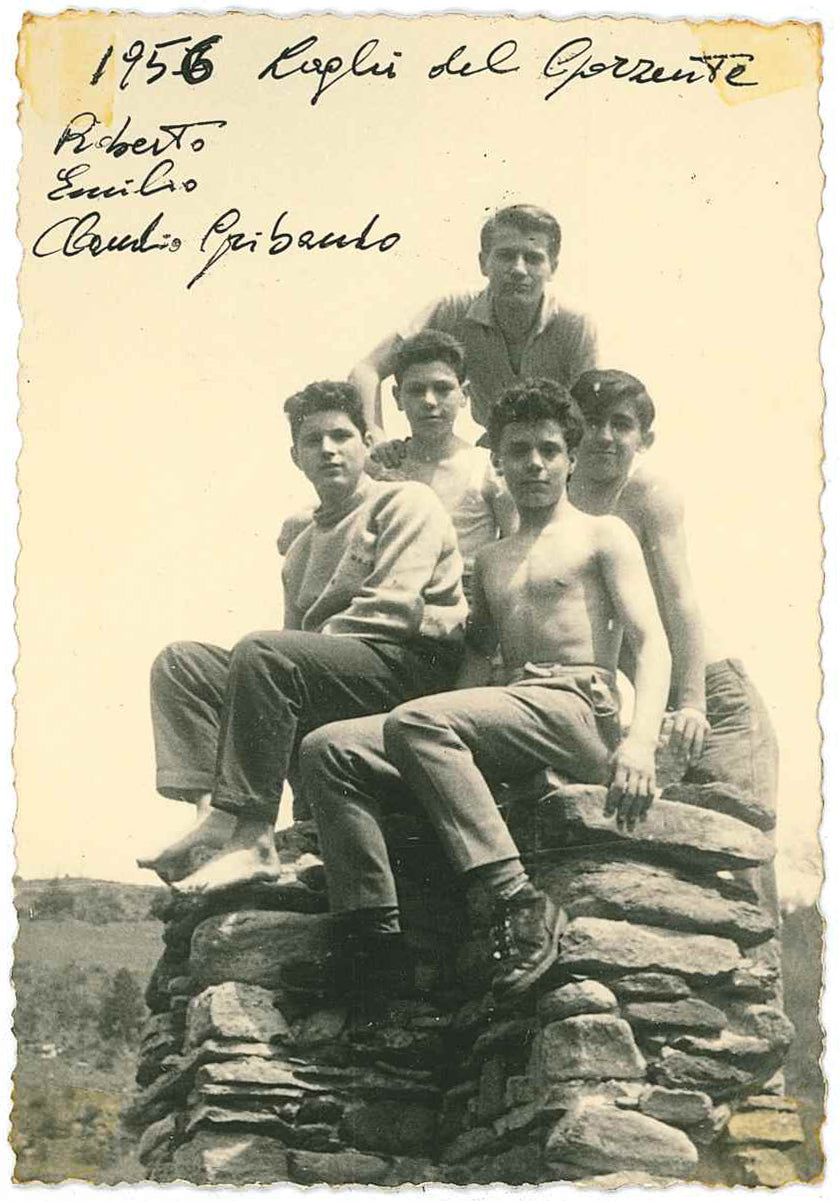 Giulietto con Roberto, Emilio, Claudio Gribaudo - Laghi del Gorzente, 1956