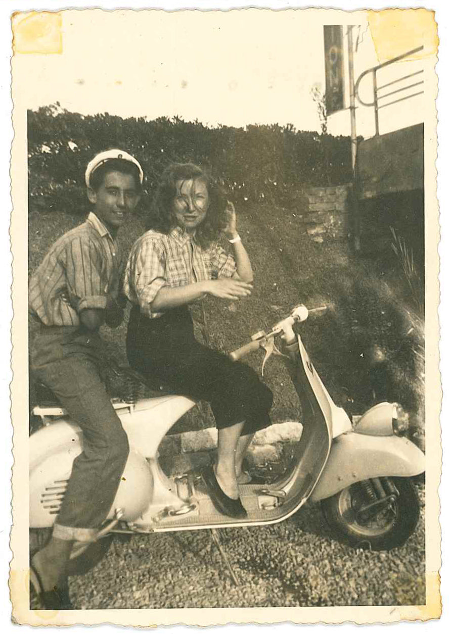 Giulietto con un'amica - Anni '60