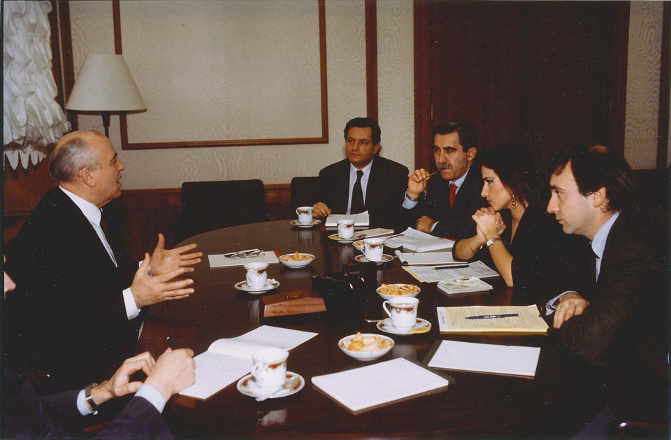 Gorbachev, un giornalista, Giulietto, Fiammetta e Franceschini - Mosca, anni '90
